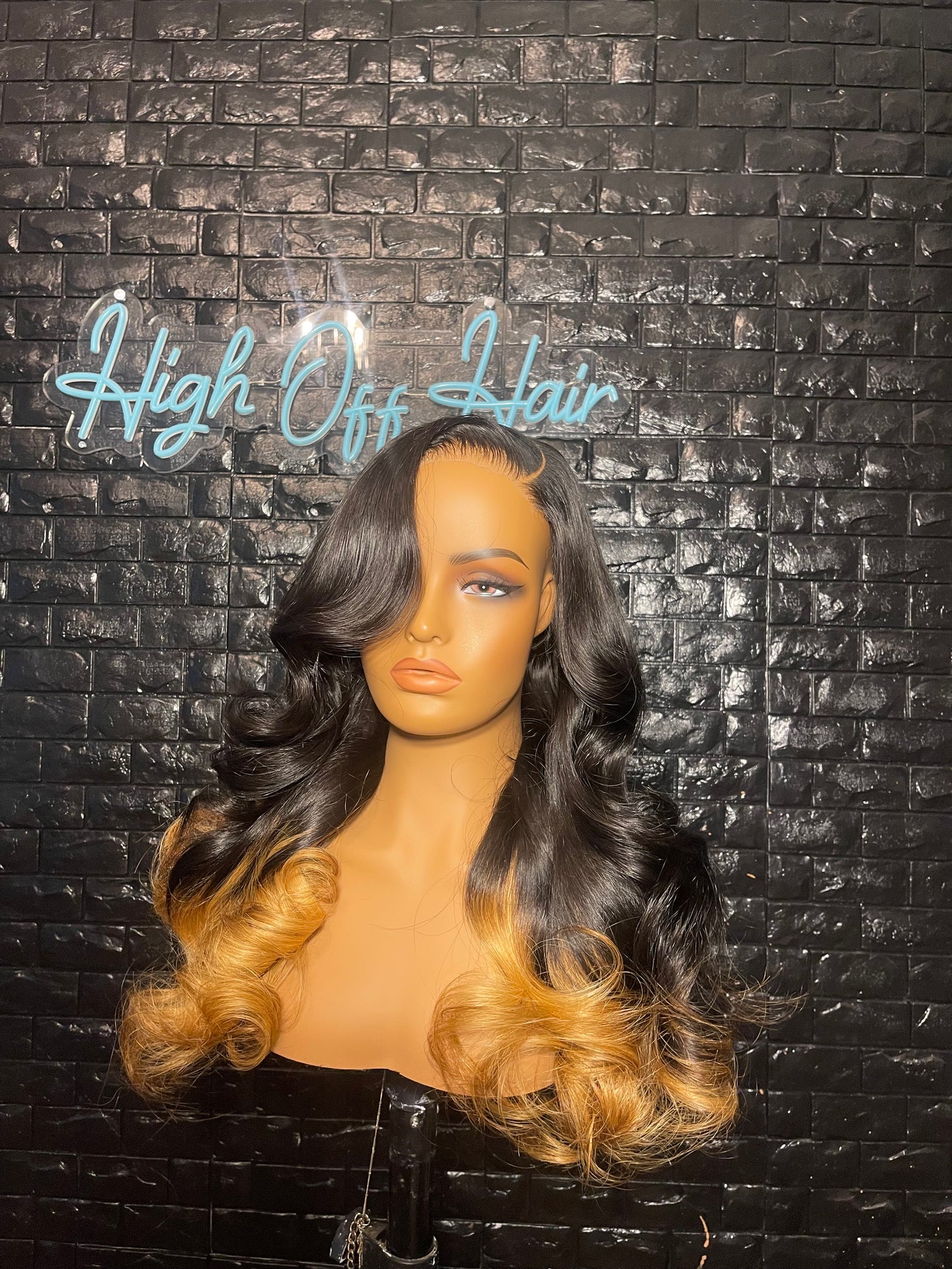 Glueless Closure Unit